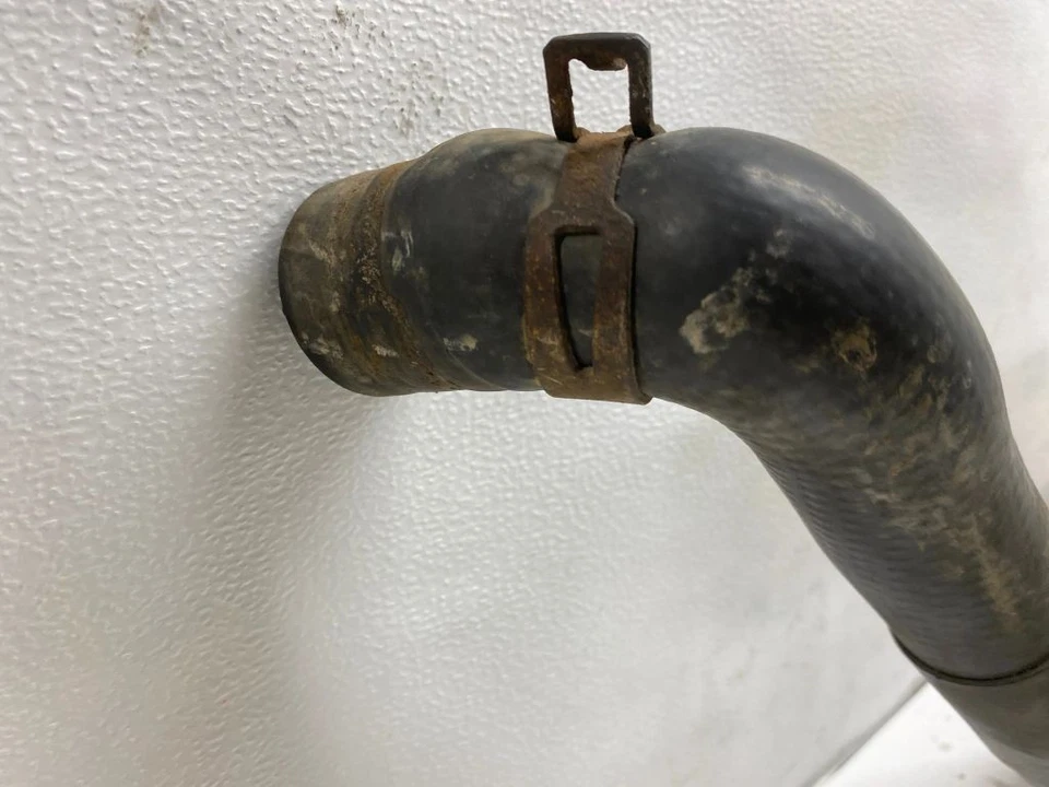 Volkswagen Multivan T4 1995 línea de refrigeración / manguera de refrigeración 074121101H 57 kW DTS4103 Foto 4 de 4