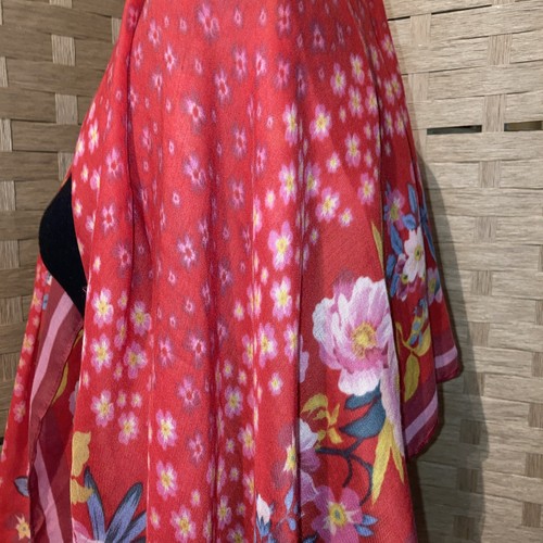 Ann Taylor Loft Women's Red White Floral Wrap Shawl Scarf big Square 52X52 - Picture 7 of 14