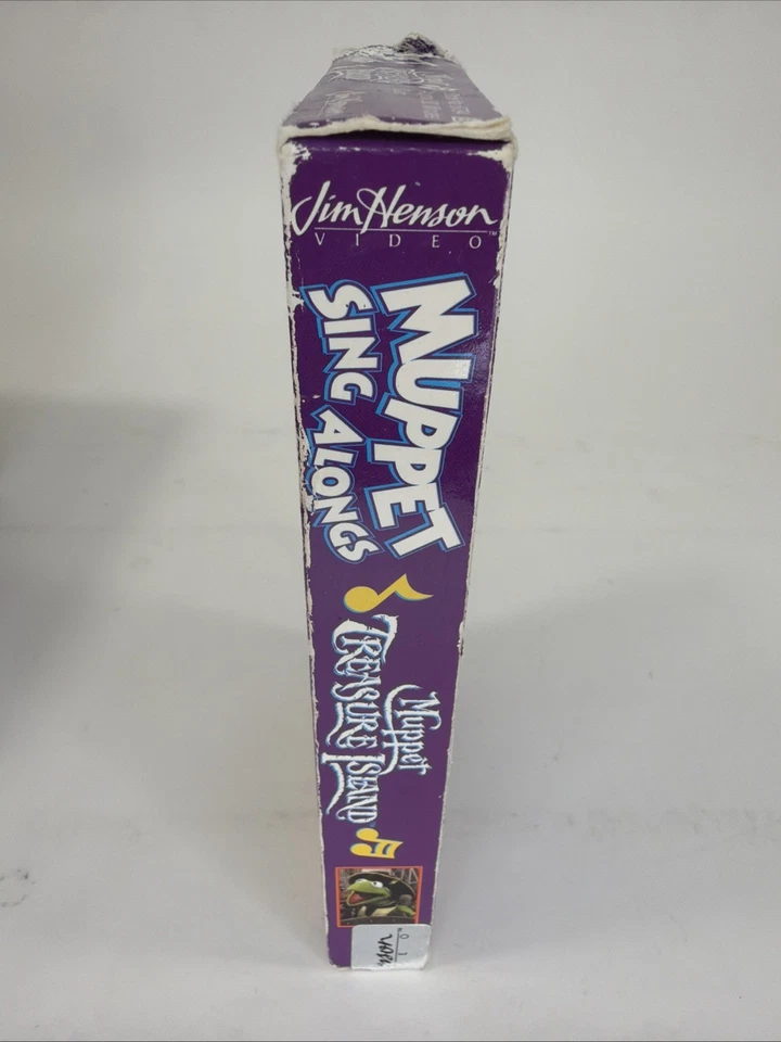Muppet Sing Alongs Muppet Treasure Island VHS Pre-owned - Image 4 of 4