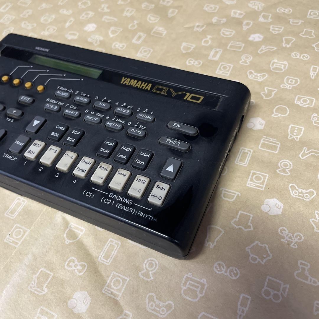 YAMAHA　QY10 Yamaha QY10 - Wikipedia