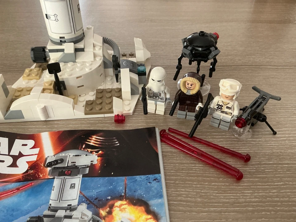 LEGO Star Wars 75138 Hoth Attack, photo 2 sur 4