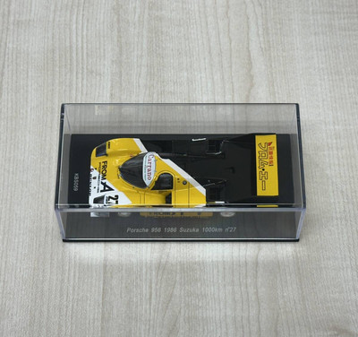 1/43 Spark FROM A Porsche 956 1986 International Suzuka
