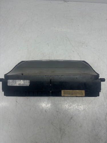 VW Golf MK III (1992>1999) Speedometer Clocks 1H0919930A - Picture 7 of 11