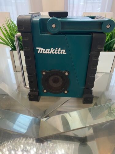 Makita BMR100 Jobsite AM/FM Radio 9.6/18V Stereo Working Condition No Battery - Picture 5 of 8