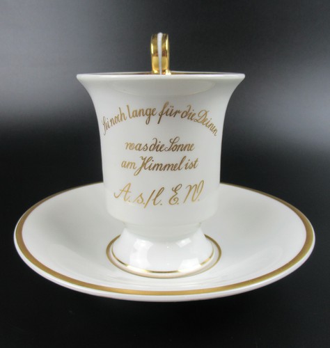 KPM Berlin Porzellan Sammeltasse Handbemalt Glockenbecher Spruch 1. Wahl RAR - Bild 1 von 4