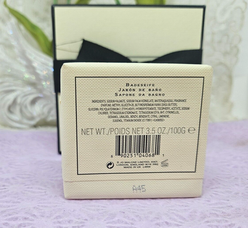 Jo Malone London Red Roses Bath Oil 1 oz/30ml + Bar Soap 3.5oz/100g + 3 Samples - Picture 6 of 12