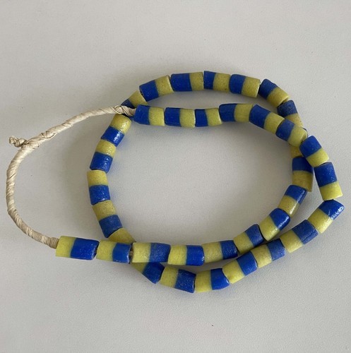 African Ghana Beautiful Necklace Pendant Glass Trade Beads Strand Krobo Blue Y