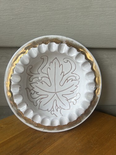 Vintage MCM Bitossi Leaf Scrolled Gold Accents Indented Round Dish 6.5" Italy