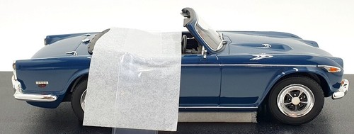 Cult Models 1/18 Scale CML069-02 - Triumph TR5 p.i - Blue - Picture 4 of 5