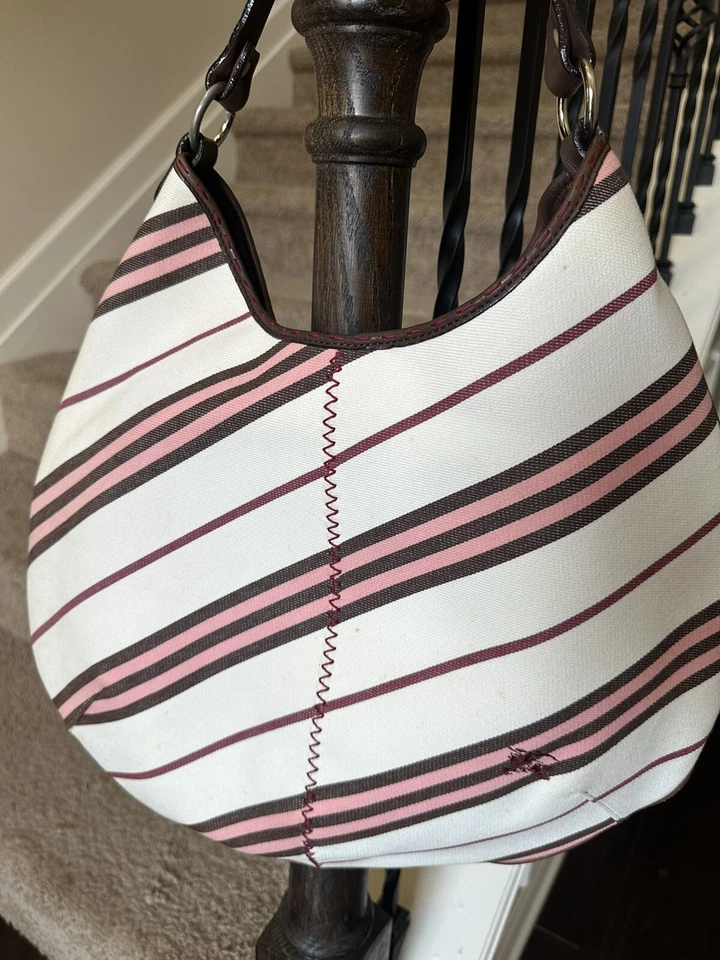 Correa de cuero tejida Burberry Nova Check Hobo. Limpieza impecable. Ver fotos Foto 4 de 4