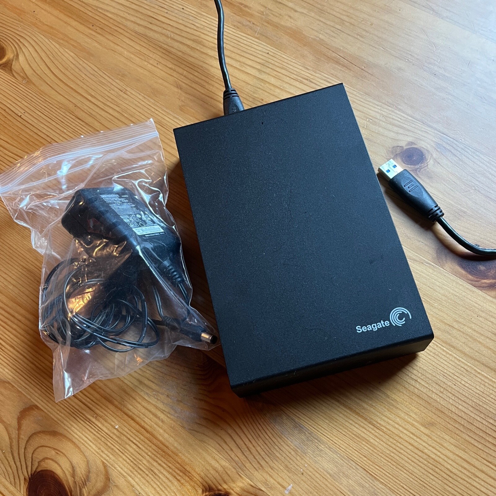 Seagate Expansion External Hard Drive, SRD00F2, 2TB, w/cables, Works | eBay