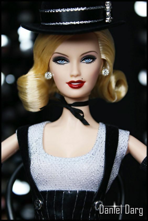 Mattel Barbie Jazz Baby Cabaret Dancer Blonde 2007 Gold Mattel Barbie Jazz Baby Cabaret Dancer Blonde 2007 Gold