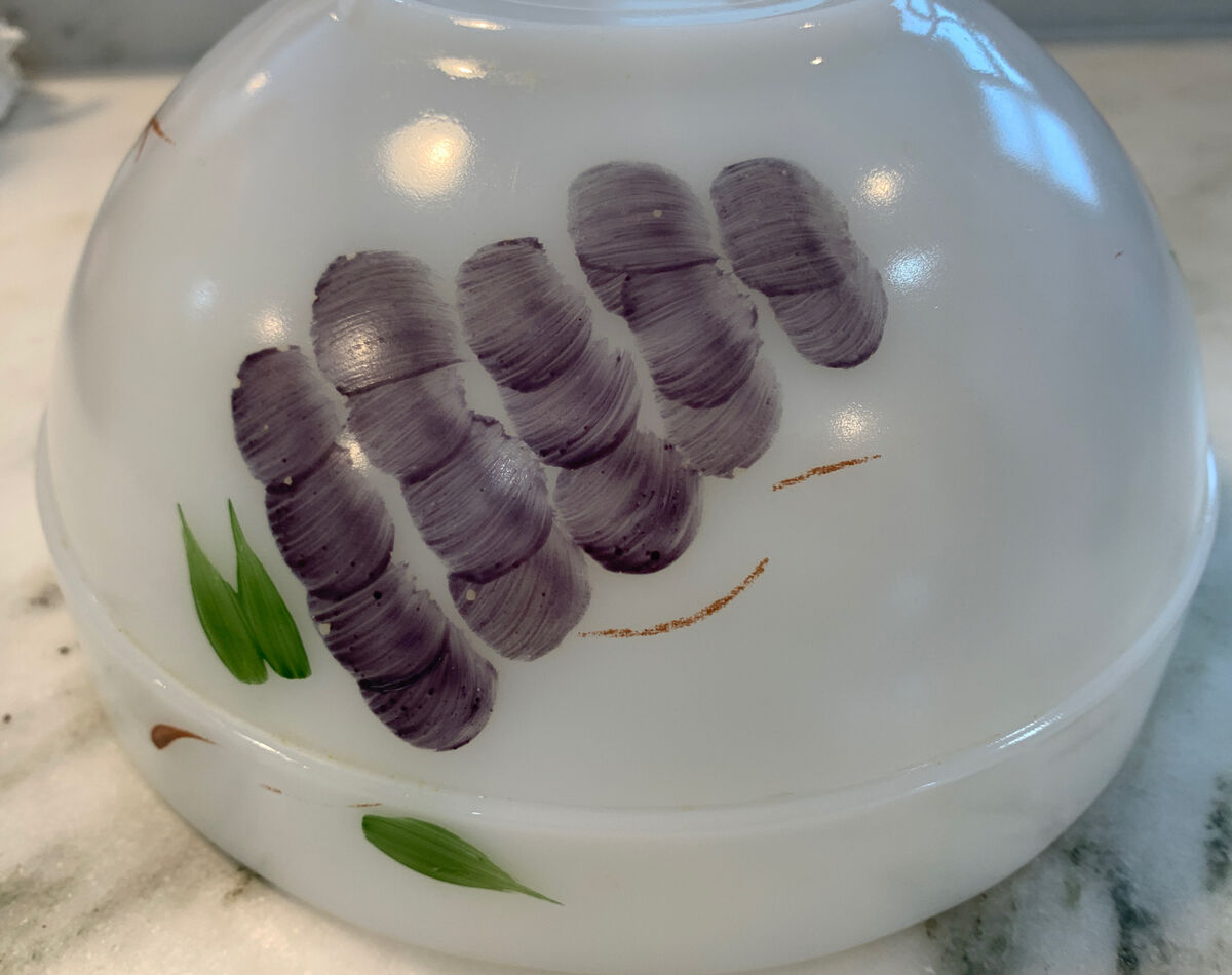 Vtg Fire King Hand Painted Fruits 8.75” Milk Glass Mixing Vtg Fire King Hand Painted Fruits 8.75” Milk Glass Mixing