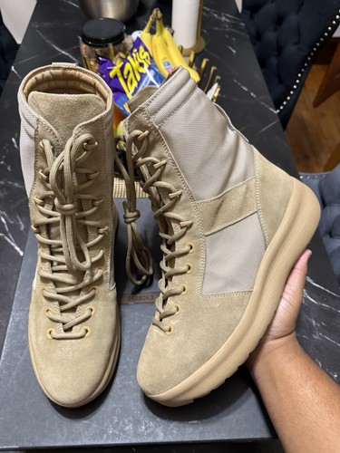 Yeezy Military Boot Season 3 gebraucht Größe 46 EU / 13 US KM2606-011 einmal getragen - Bild 1 von 24