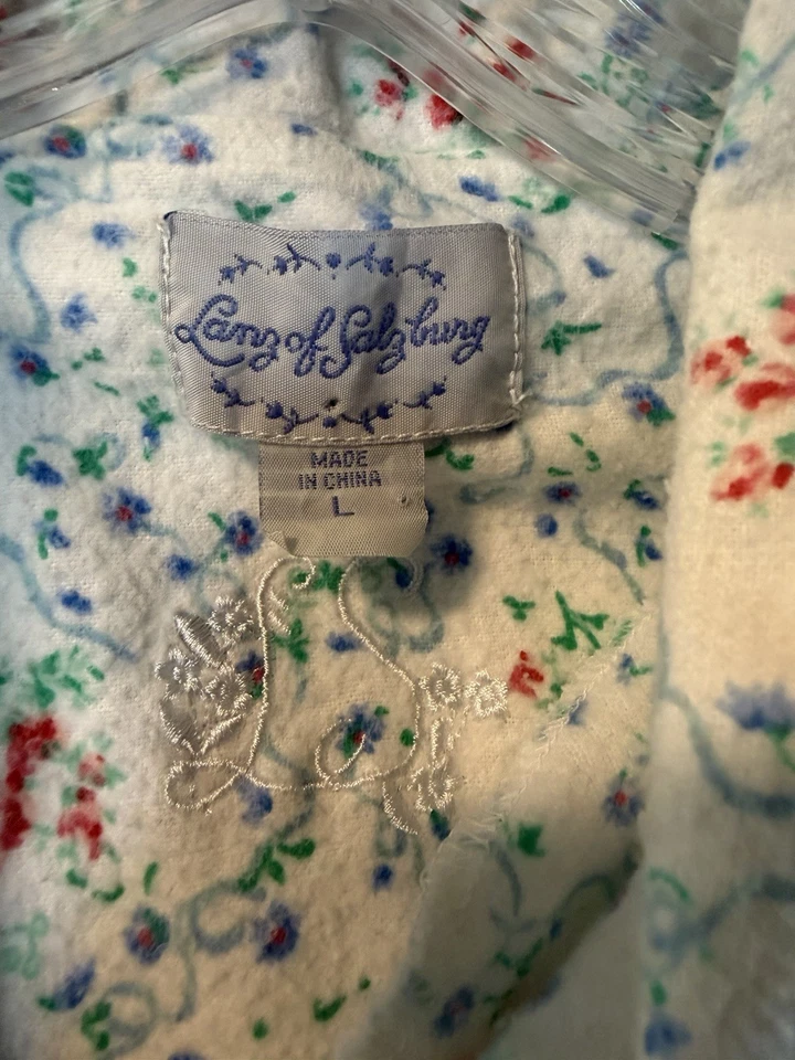 LANZ OF SALZBURG | Camisón de franela floral para mujer con botones 100 % algodón - Grande Foto 3 de 4