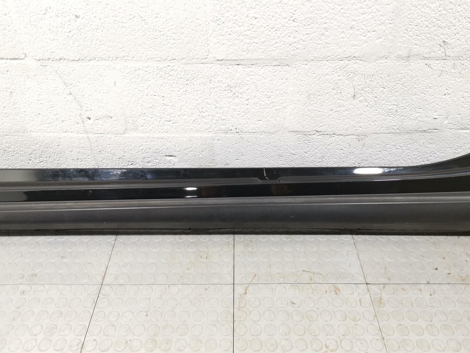 Maserati Ghibli RWD 2017 3.0 L Auto Left Side Rocker Side Skirt Panel 6700288140