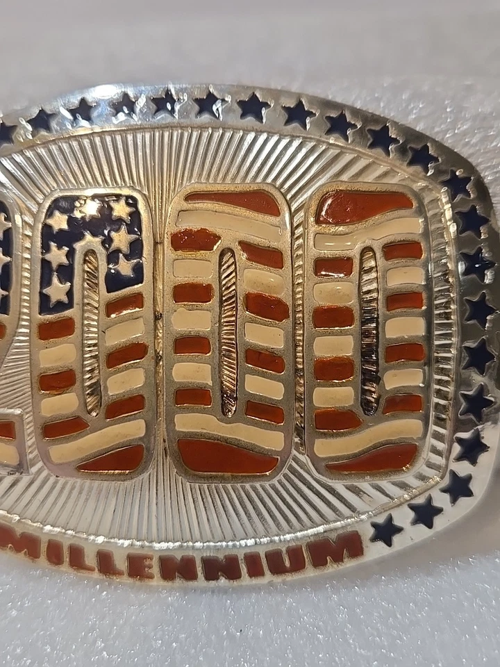 Vintage Y2K Millennium Rojo Blanco y Azul EE. UU. 3.5" Hebilla de Cinturón Plata Electroplaca Foto 4 de 4