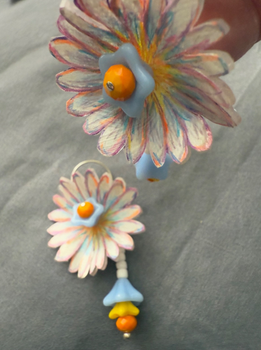 Boucles d'oreilles fleurs fait main - Nature, papillon, oiseau, océan - verre, plastique - Photo 55/92