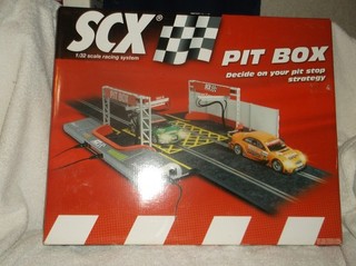 SCX PIT BOX TRACK ACCESSORIES SET