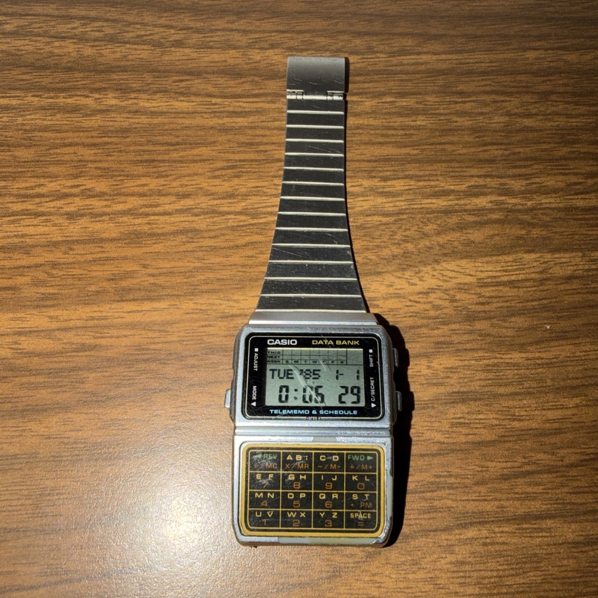 【美品】CASIO DATA BANK DBC-610 Silver Vintage Casio DBC 610 Silver Wrist Watch Data Bank Calculator | eBay