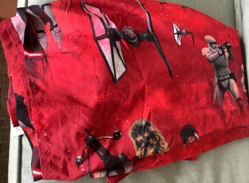 Star Wars classic Grid 7 Piece Twin Bet SetIncludes Reversible ComfortSheet Set. - Picture 6 of 10