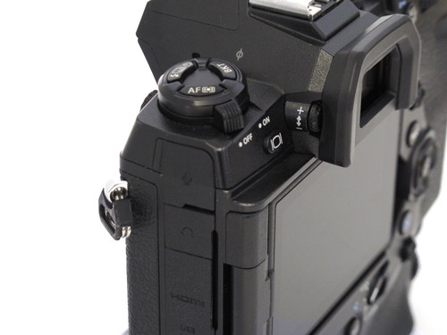Olympus OM-D E-M1X Digitalkamera 5.850 Auslösungen Gewährleistung 1 Jahr - Bild 9 von 11
