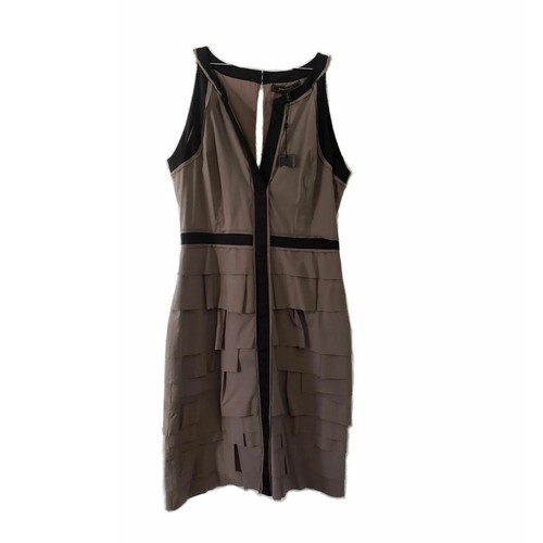Mini Vestido Vaina BCBGMAXAZRIA Gris Oscuro Negro En Niveles Popelín 8 M L Nuevo con Etiquetas - Imagen 6 de 24