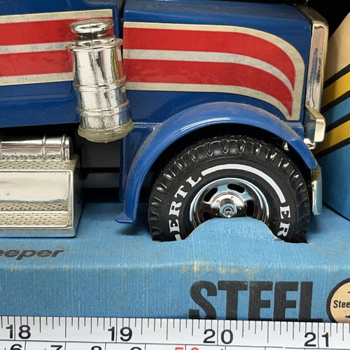 Ertl 1986 Peterbilt Tractor Trailer Sleeper US Express Pressed Steel New In Box - Picture 8 of 24