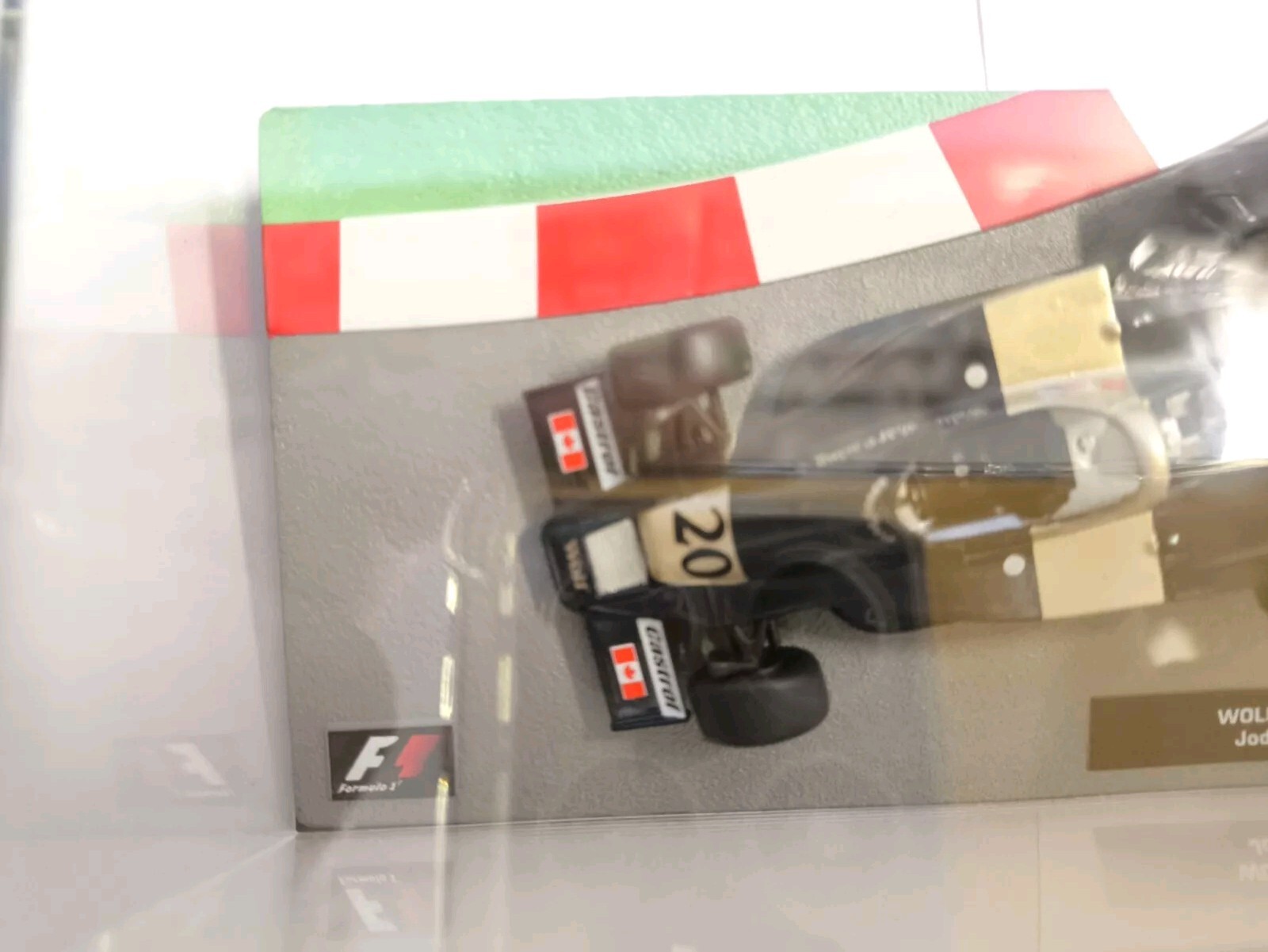 Foto 5 di 8