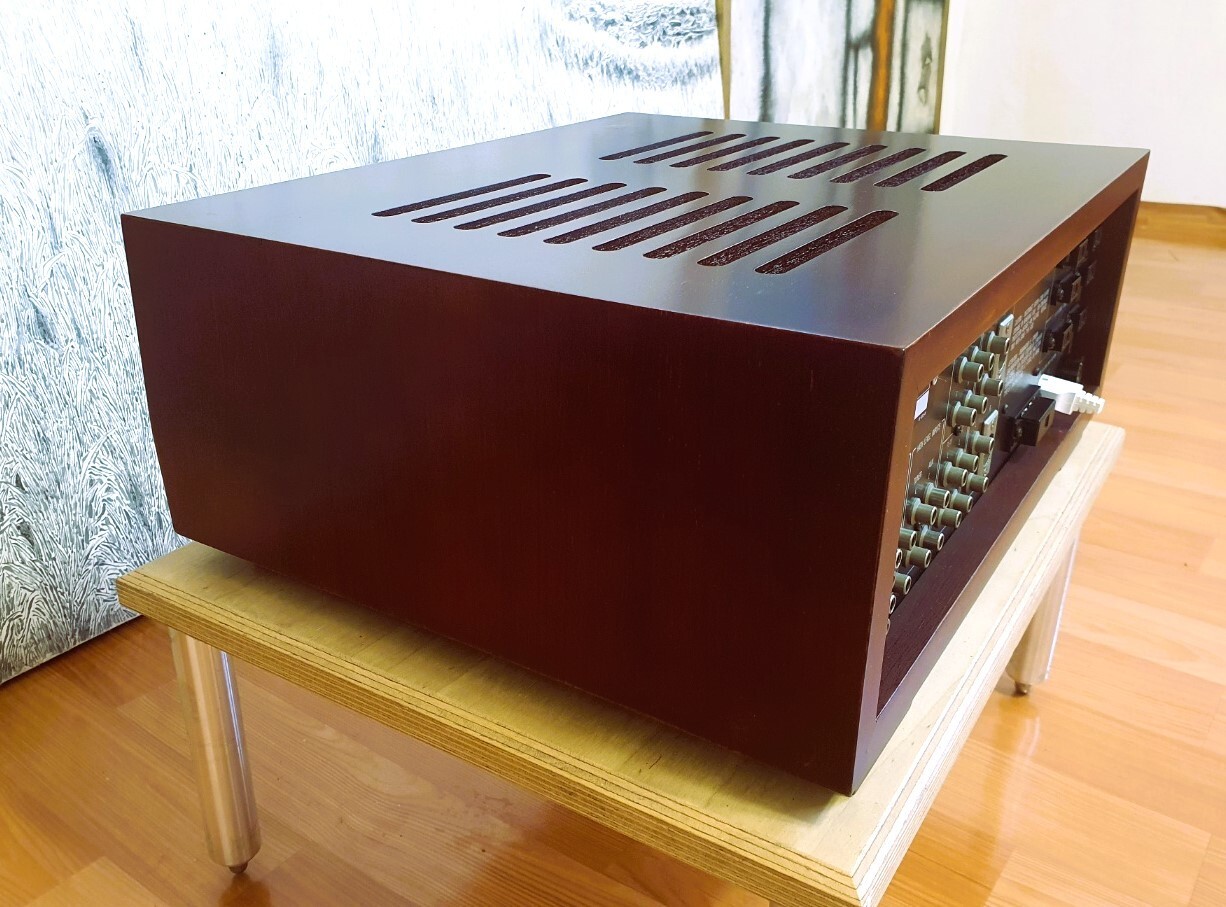 Accuphase C240 preamplifier, the BEST Preamp for Vinyl Enthusiasts