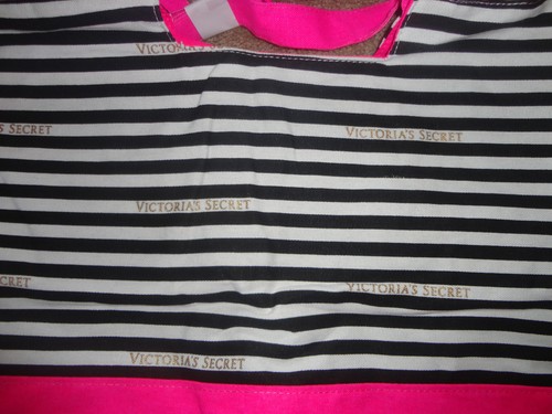 BOLSO DE MANO/BOLSO SHOPPER VICTORIA'S SECRET ROSA Y NEGRO/BLANCO DE LONA A RAYAS - Imagen 4 de 8