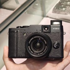 Fujifilm Fuji X Series X20 12.0MP 4x Optical Zoom Digital Camera -95 New