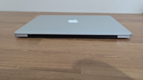 Apple MacBook Pro 13" (128GB SSD, Intel Core i5-5257U, 2.70GHz, 8GB RAM) Laptop - Picture 13 of 15