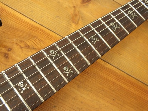 ** LTD / ESP Kirk Hammett KH 202 * Juego de PU Seymour Duncan Blackouts ** - Imagen 15 de 24