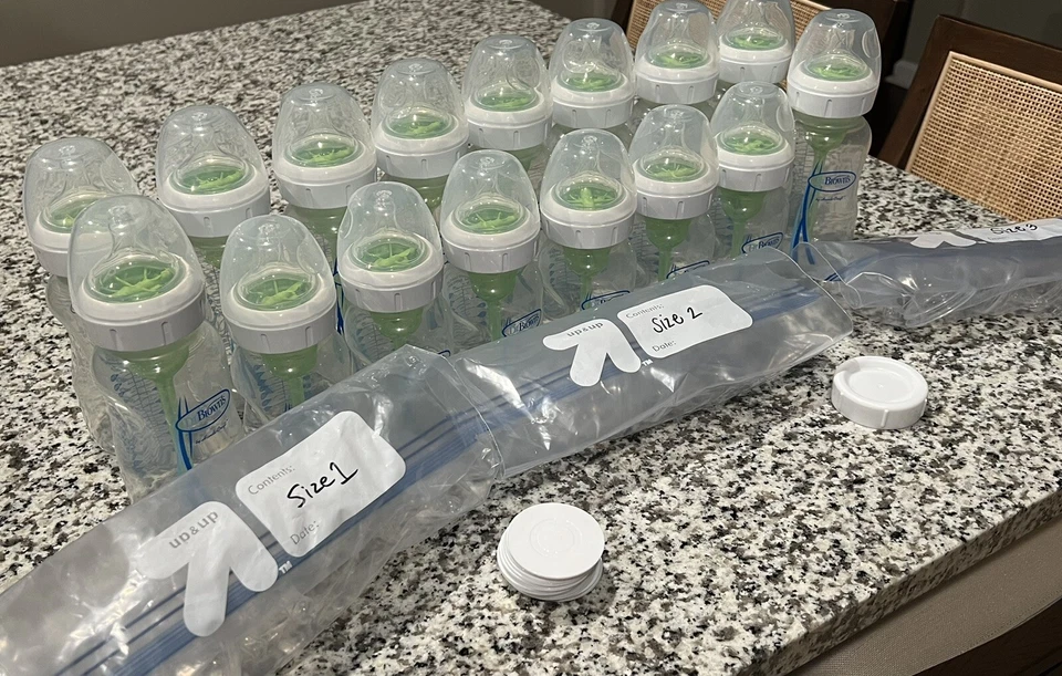 Lote de biberones anchos anticólicos de flujo natural Dr. Brown's EXTRAS sin BPA Foto 3 de 3