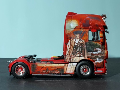 WSI Daf XF Super Space Cab "Starek" limited edition model 1:50 - Picture 2 of 9
