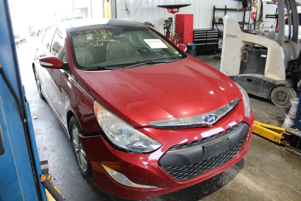 Used Right Headlight Assembly fits: 2012 Hyundai Sonata Hybrid Right Grade A - Image 2 of 4