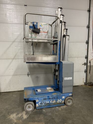 2014 GENIE GR20 20’ ELECTRIC RUNABOUT SCISSOR VERTICAL MAST DRIVABLE MAN LIFT - Picture 2 of 9