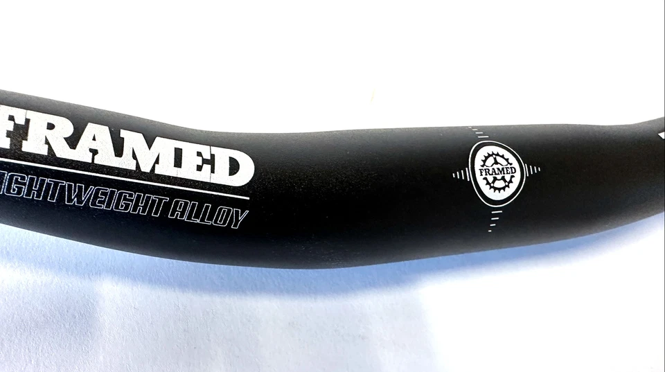 Lote de 3 Manillares Elevadores de Aleación para Bicicleta de Montaña Negro 710mm 31.8mm 300g Nuevos Foto 2 de 4