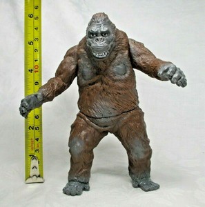 king kong escapes toys