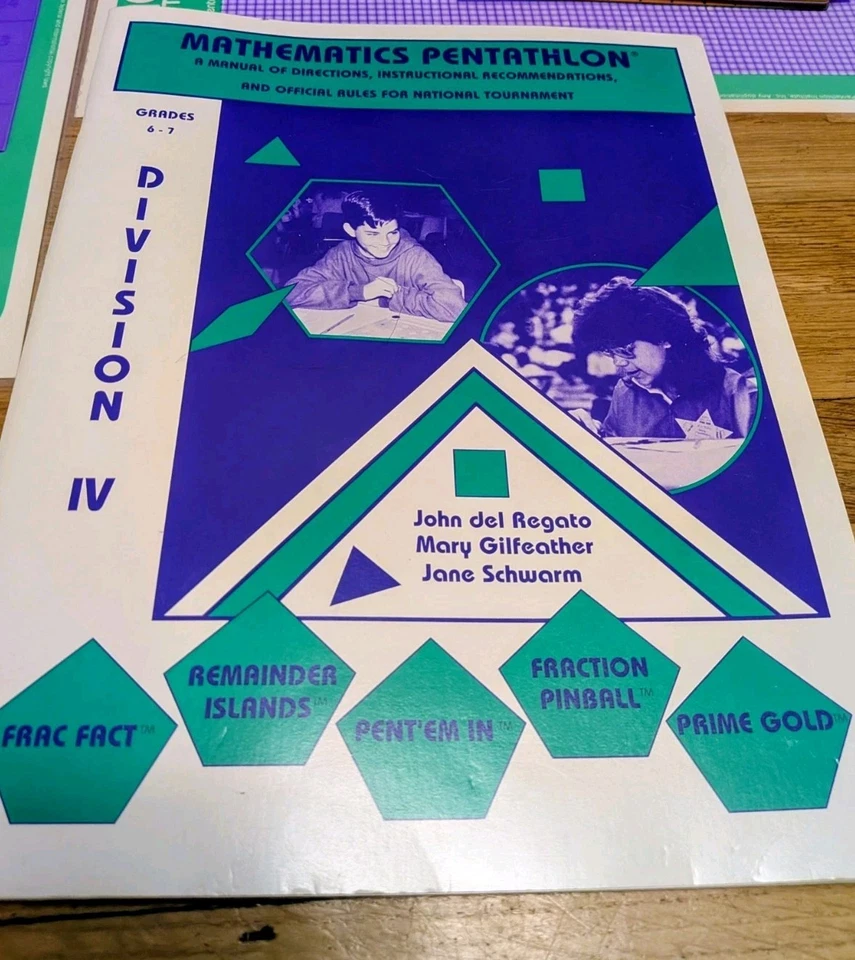 Paquete de Pentatlón Matemático: Manual de Instrucciones, Cinco Juegos y Piezas (Grados 6-7)  Foto 2 de 4