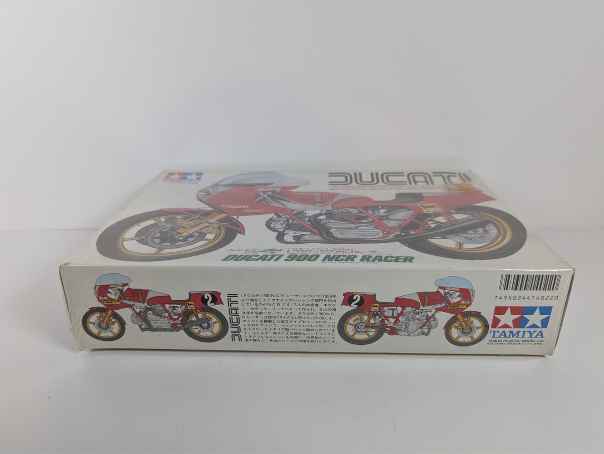 1/12 Ducati NCR プラモデル Vintage Tamiya Ducati 900 NCR Racer 1/12 Scale Model Kit