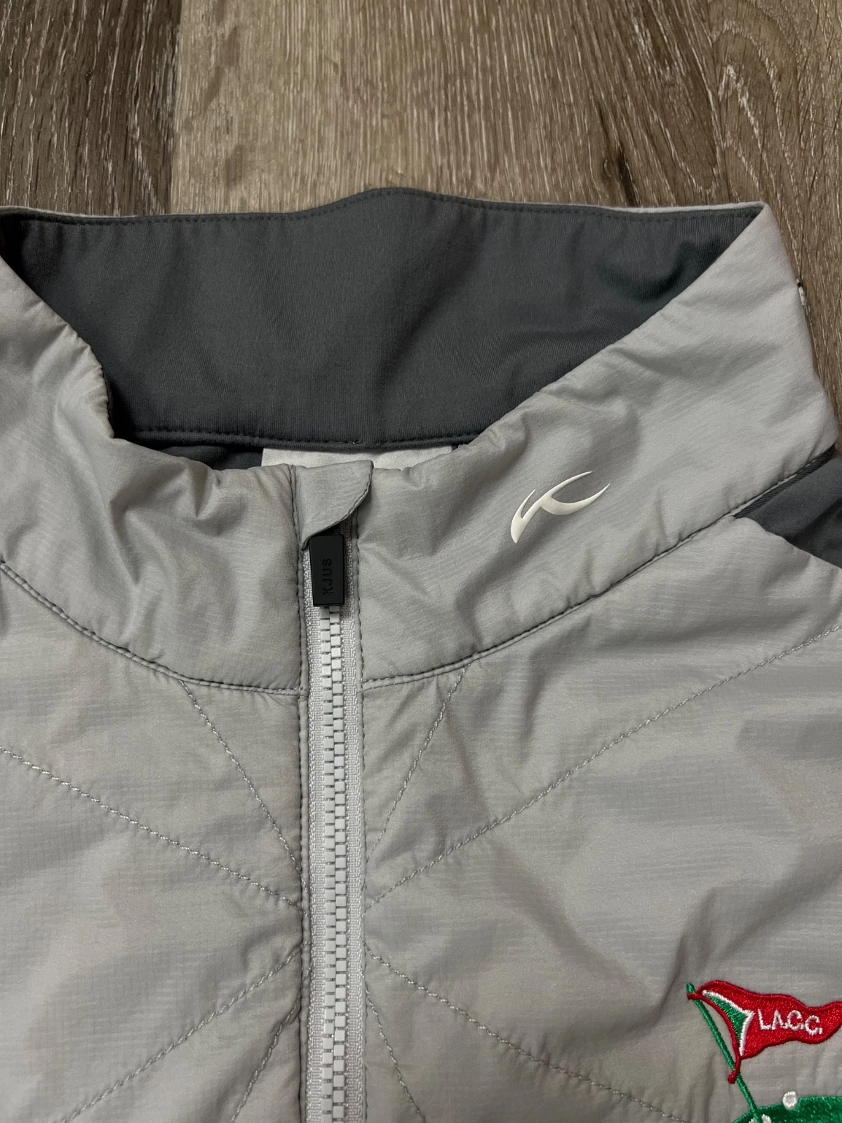KJUS x Los Angeles Country Club LACC Retention Quilted Zip Golf Vest Men's M/50 image 4