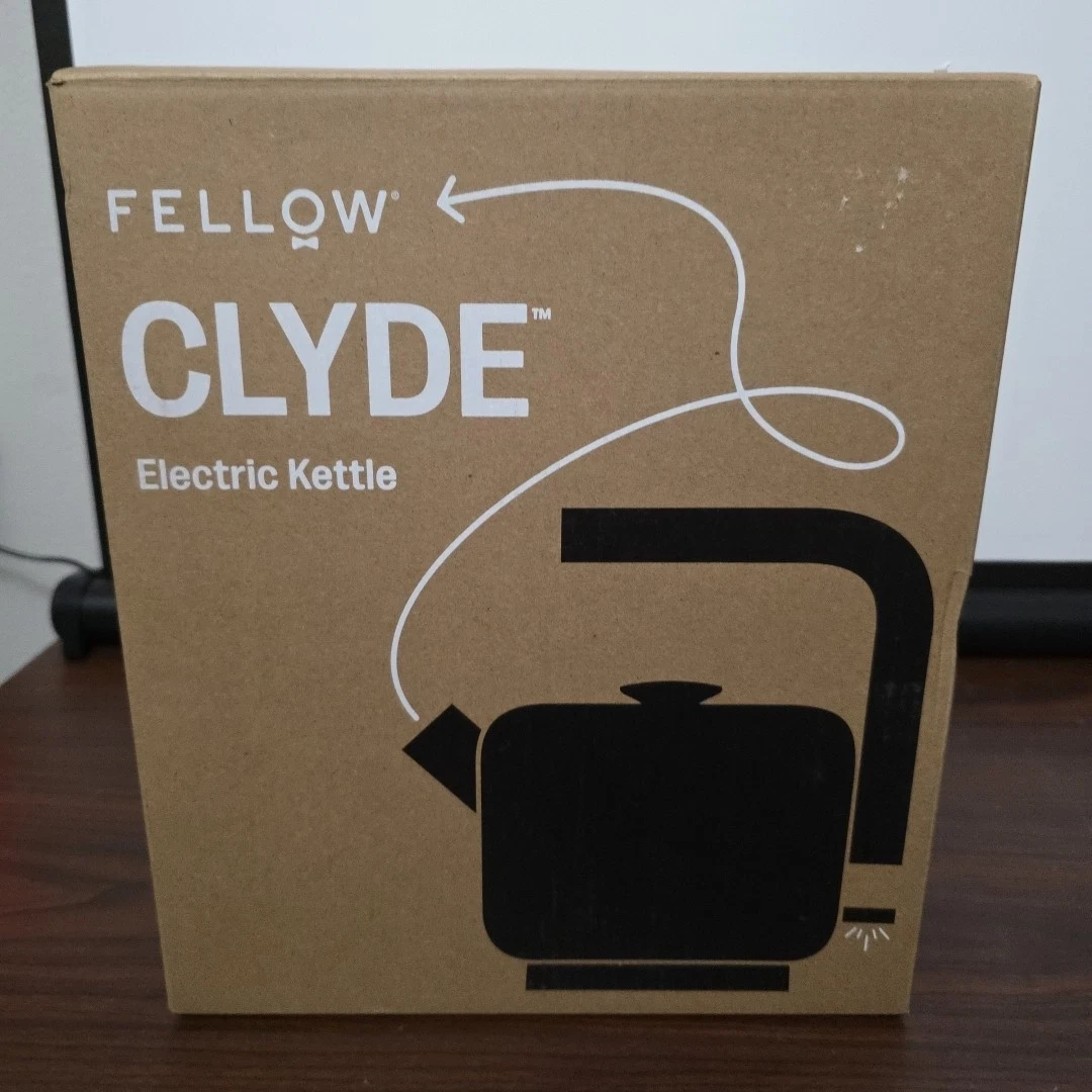 Electric Clyde Kettle - 1.5 Liter Capacity - Modern Twist On Stovetop Design