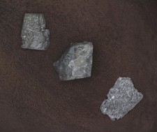 Uncut Silver Grey Fancy Rough Natural Loose 0.94 Carat Diamond For Ring