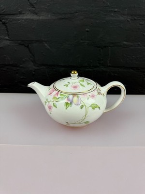 Wedgwood Sweet Plum 1 Pint Teekanne