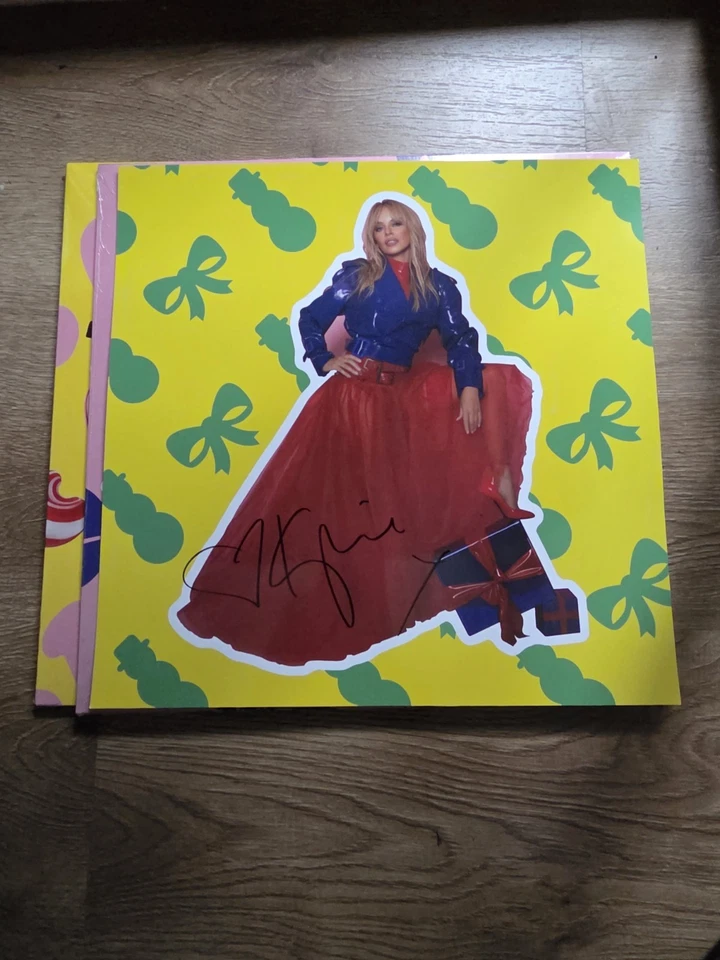 KYLIE MONOGUE - Kylie Christmas 1x RED VINYL 1X BLACK VINYL BUNDLE SIGNED PRINT  - image 4 of 4