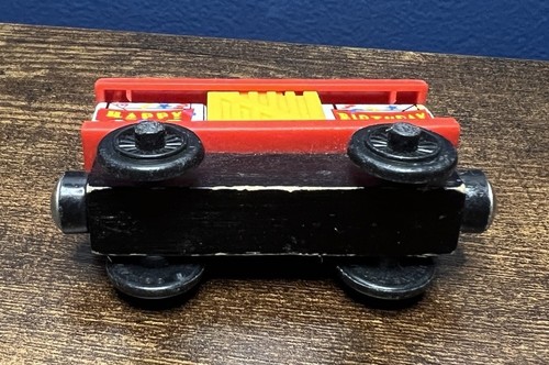 Thomas & Friends Wooden Railway Train Tank Engine - Happy Birthday Box Car - GUC - Picture 5 of 5