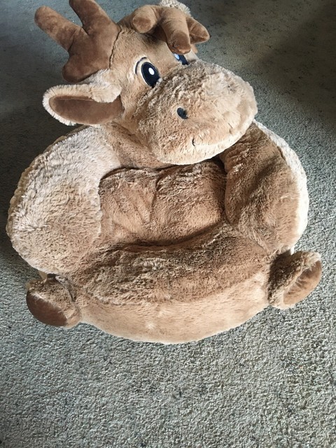 moose plush chair