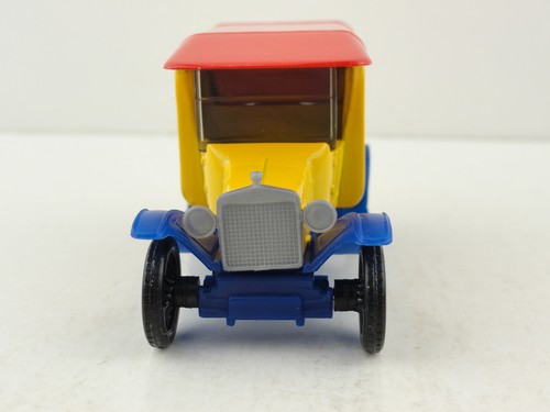 2002 Matchbox Clifford the Big Red Dog 1921 Ford Model T (Hot Dog Cart) - LOOSE - Picture 5 of 7
